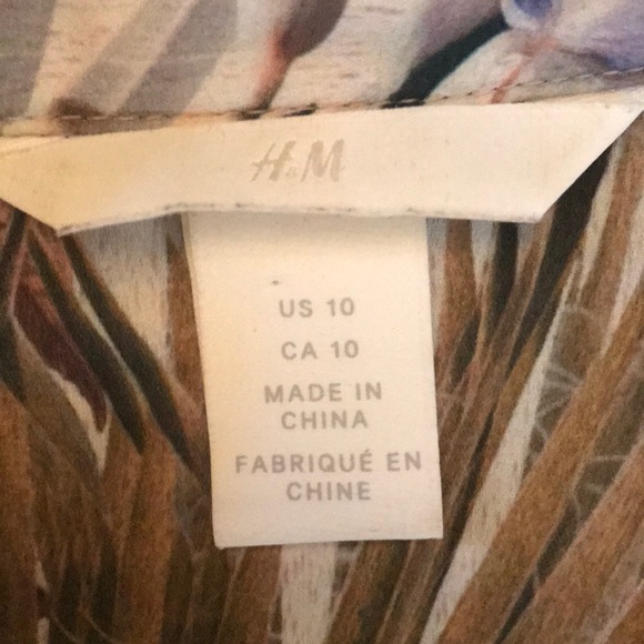 H&M Butterflies & Birds Printed Long sleeve Blouse - Picture 2 of 7